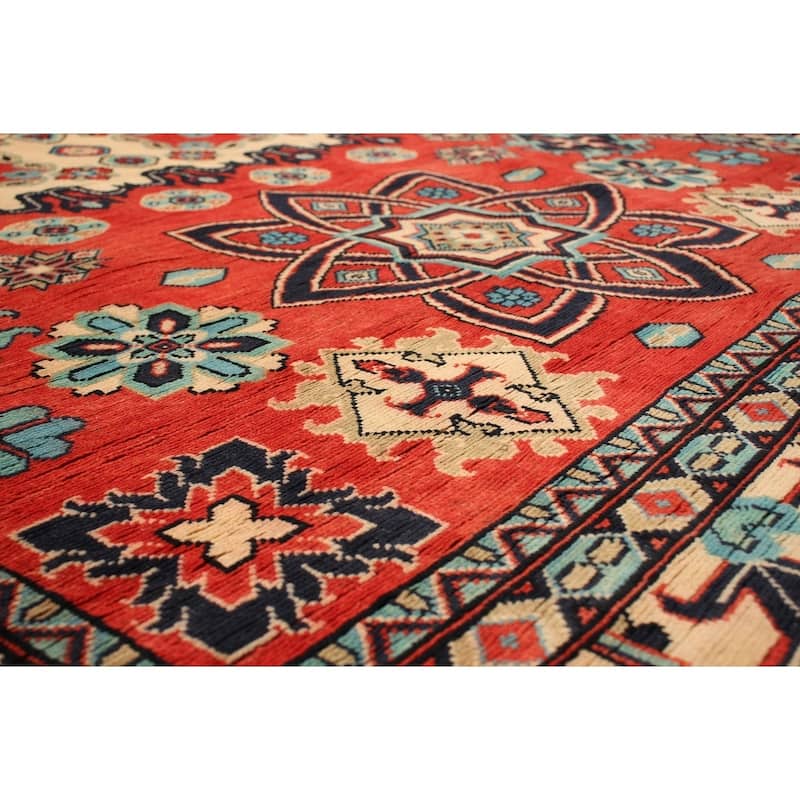 Hand-knotted Finest Gazni Red Wool Rug - 6'9" x 10'1"/6'9 x 10'1