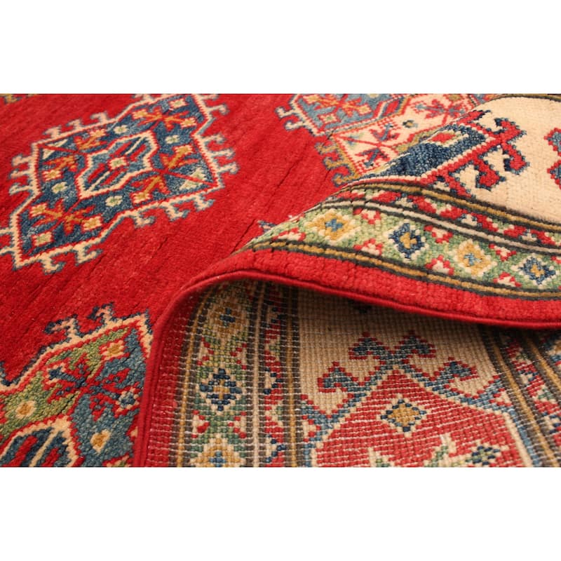 Hand-knotted Finest Gazni Red Wool Rug - 4'11 x 6'6/4'11" x 6'6"