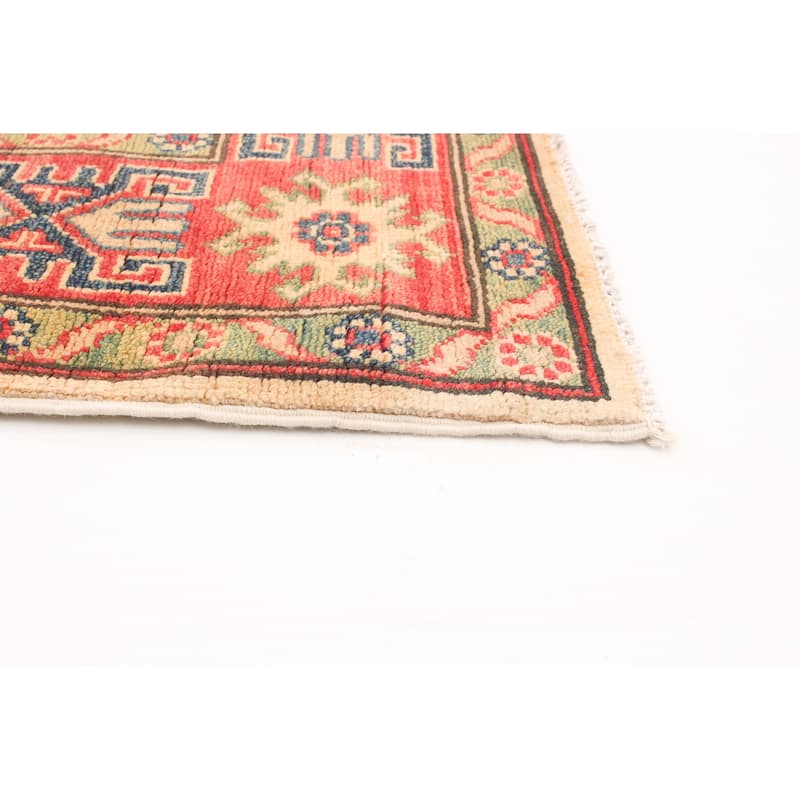 Hand-knotted Finest Gazni Cream, Red Wool Rug - 6'7 x 5'0/6'7" x 5'0"