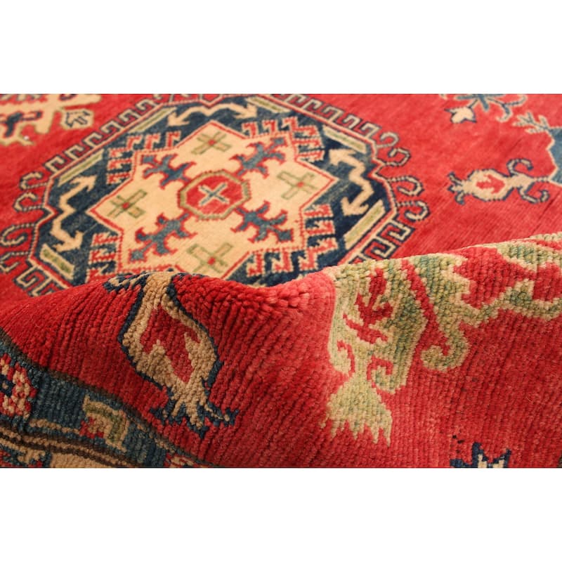Hand-knotted Finest Gazni Red Wool Rug - 5'0 x 6'4/5'0" x 6'4"