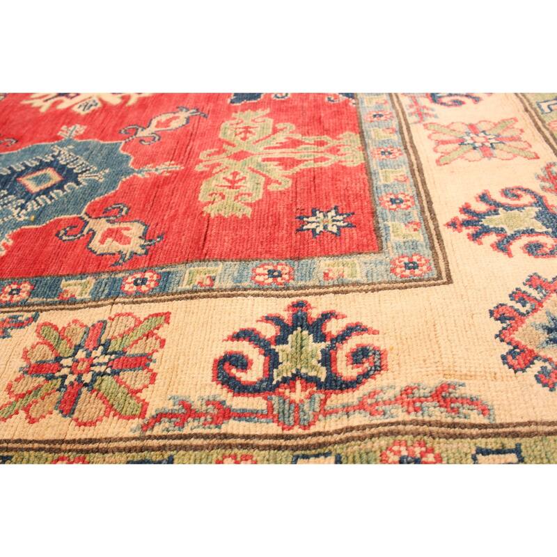 Hand-knotted Finest Gazni Red Wool Rug - 5'0 x 6'4/5'0" x 6'4"