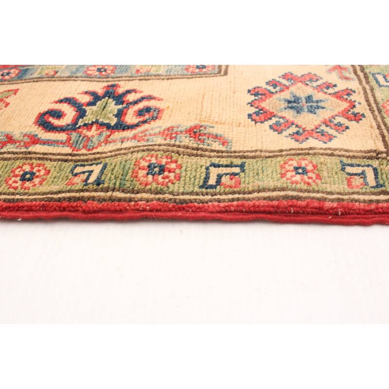Hand-knotted Finest Gazni Red Wool Rug - 5'0 x 6'4/5'0" x 6'4"
