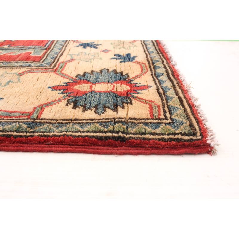 Hand-knotted Finest Gazni Red Wool Rug - 5'7 x 7'10/5'7" x 7'10"