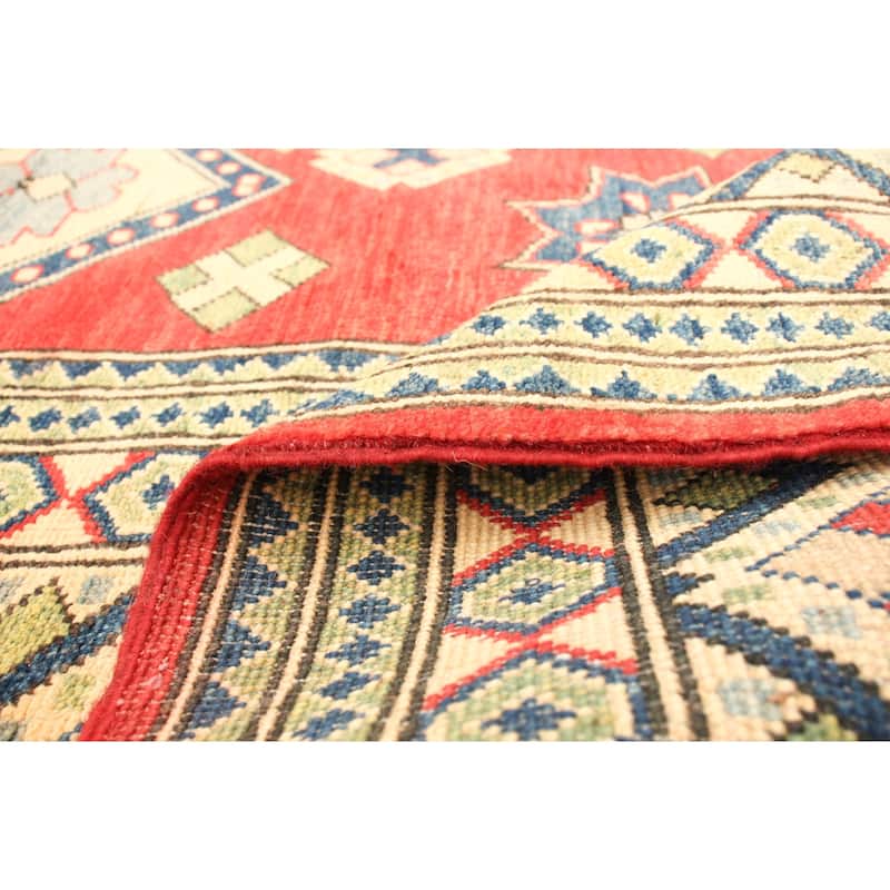 Hand-knotted Finest Gazni Red Wool Rug - 6'7 x 9'6/6'7" x 9'6"