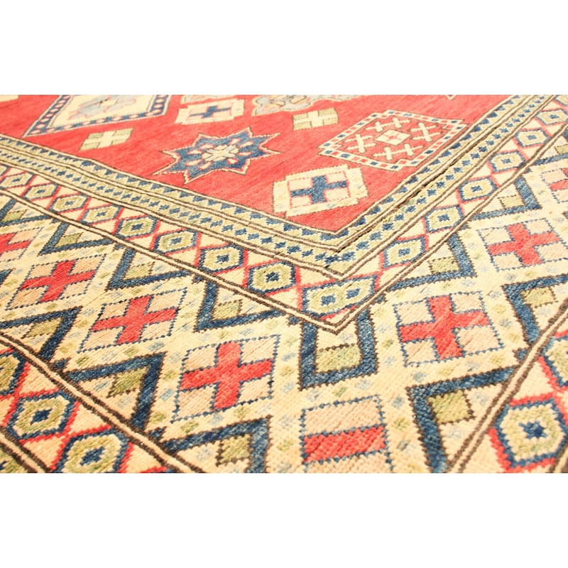 Hand-knotted Finest Gazni Red Wool Rug - 6'7 x 9'6/6'7" x 9'6"