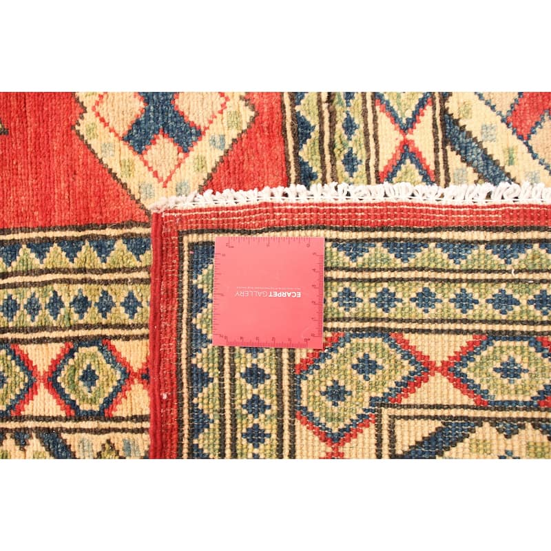 Hand-knotted Finest Gazni Red Wool Rug - 6'7 x 9'6/6'7" x 9'6"