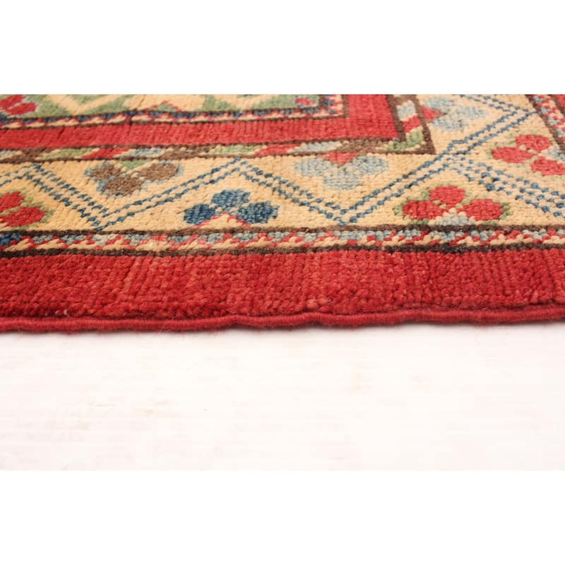 Hand-knotted Finest Gazni Red Wool Rug - 4'0" x 5'10"/4'0 x 5'10