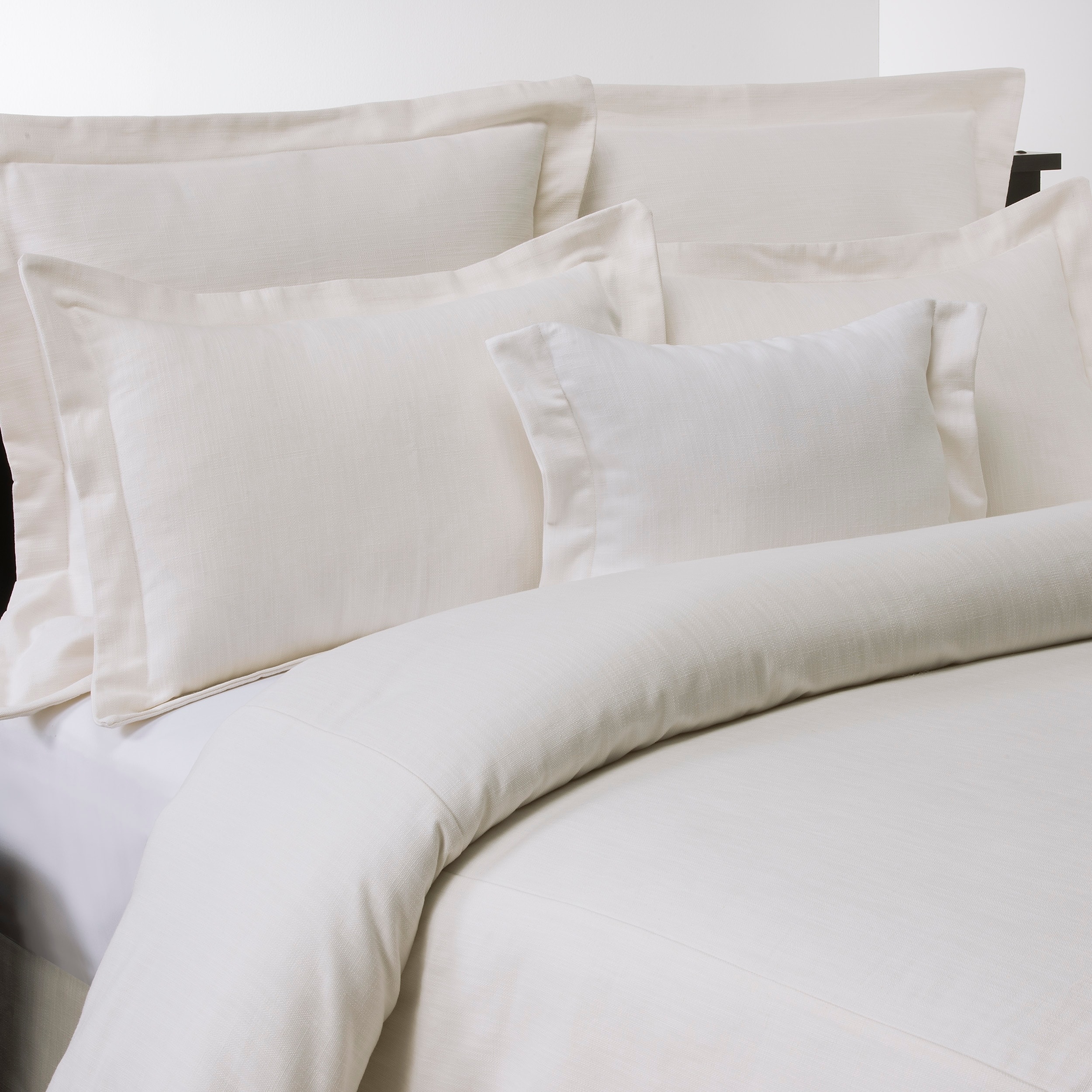 Classic Linen White Comforter