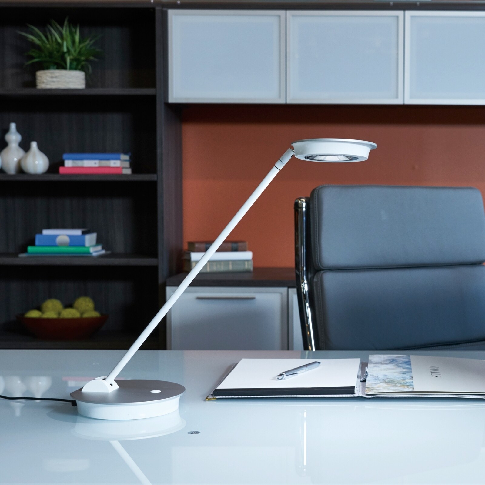 Uplift best sale desk lamp