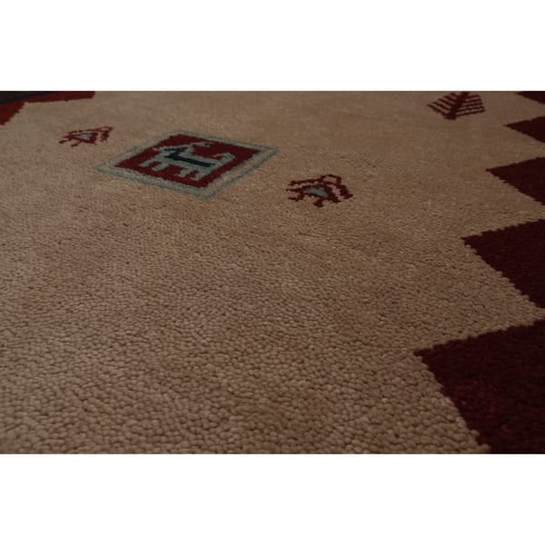Gabbeh Hand Knotted Beige Burgundy Wool Persian Oriental Area Rug 4 1 X6 1 4 1 X 6 2 Overstock 31149373