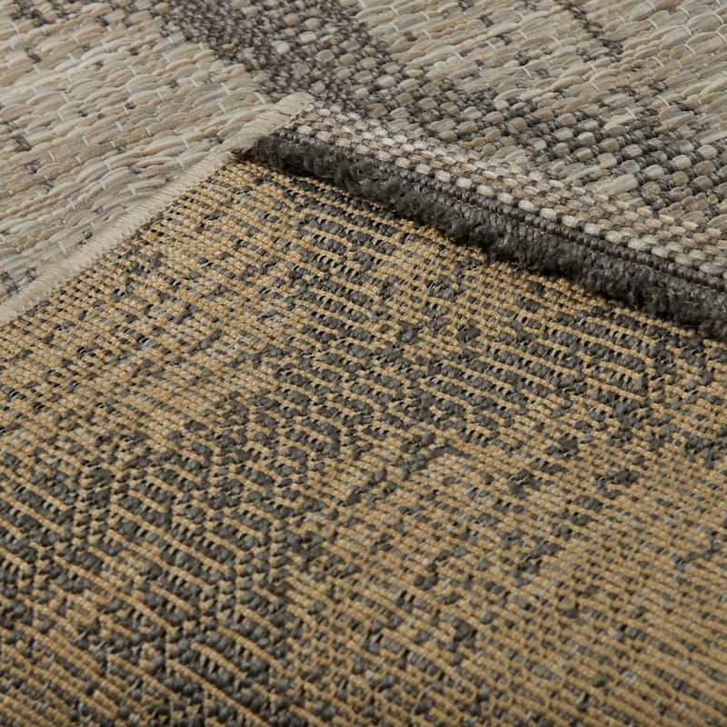 Fulton Vintage Trellis Flatweave Indoor/Outdoor Area Rug