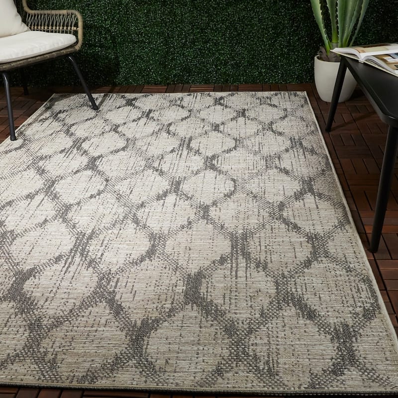 Fulton Vintage Trellis Flatweave Indoor/Outdoor Area Rug