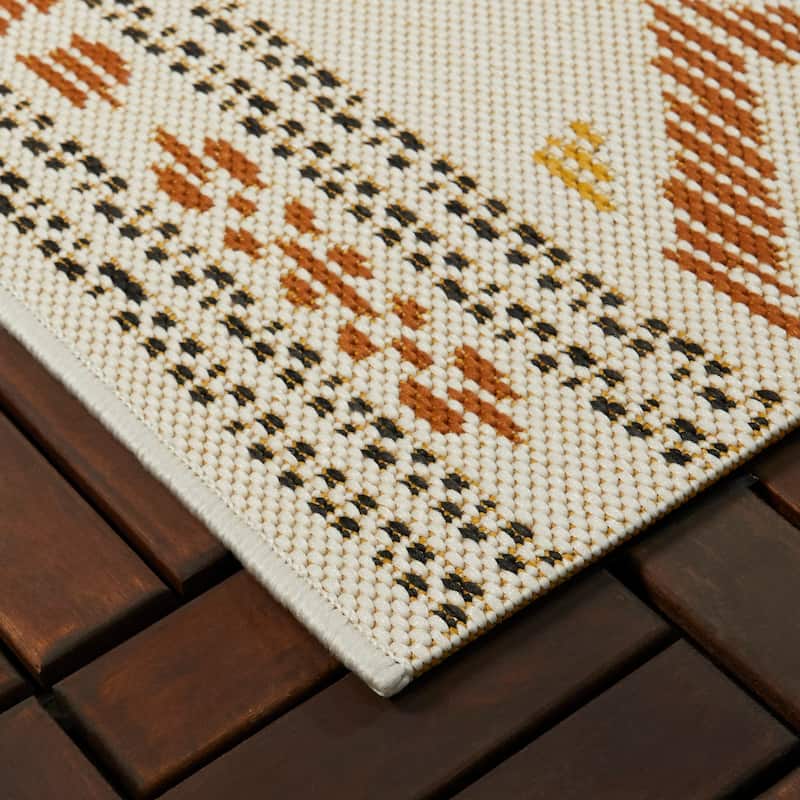 Grisham Diamond Stripe Indoor/Outdoor Area Rug