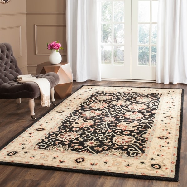 Safavieh Handmade Antiquities Mashad Black/ Ivory Wool Rug - 7'6" x 9'6"