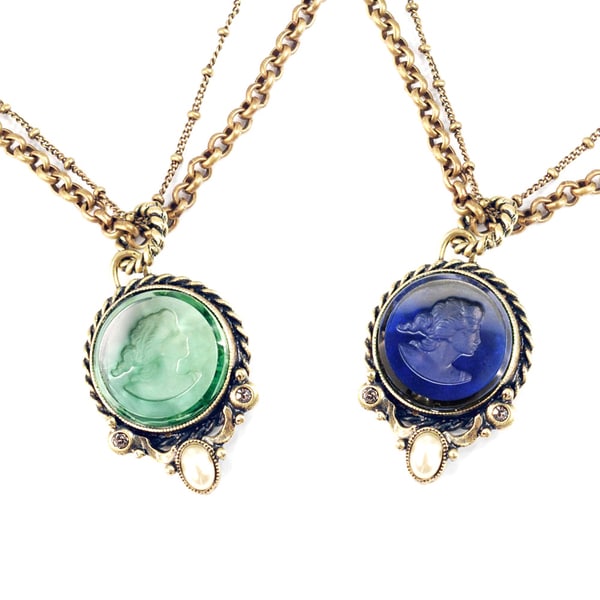 Sweet Romance Vintage French Intaglio Cameo Pendant Necklace