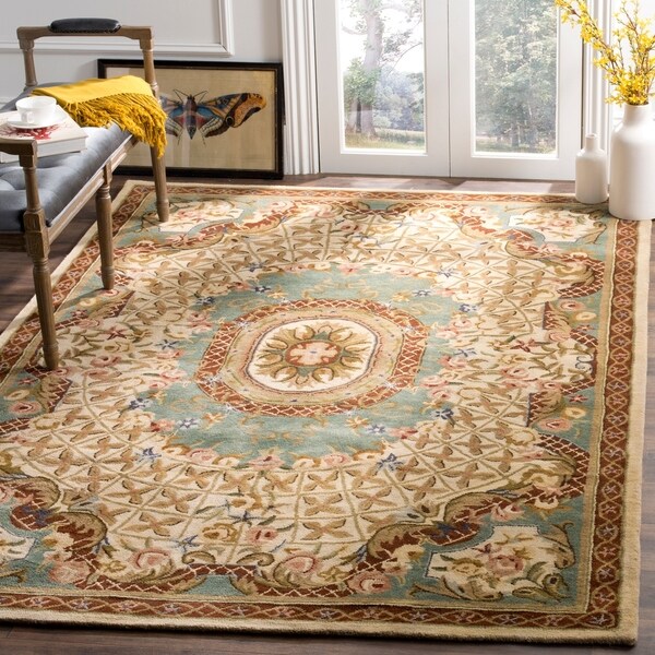 Safavieh Handmade Classic Empire Light Blue/ Ivory Wool Rug - Ivory/Light Blue - 9'6 x 13'6