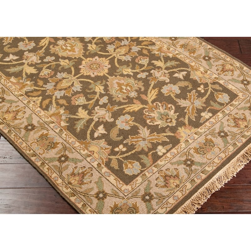 Hand-knotted Soumek Wool Area Rug - 8' x 10'/Surplus