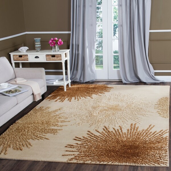 Safavieh Handmade Soho Burst Beige New Zealand Wool Rug - 8'3 x 11'