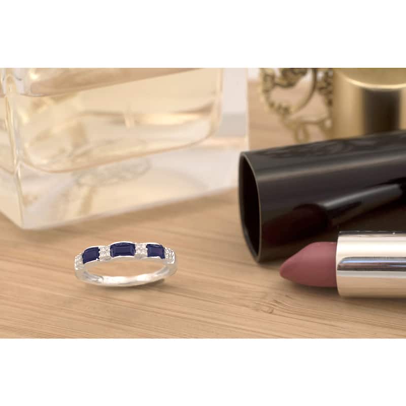 Miadora 10k White Gold Sapphire and 1/10ct TDW Diamond Ring (H-I, I1-I2)