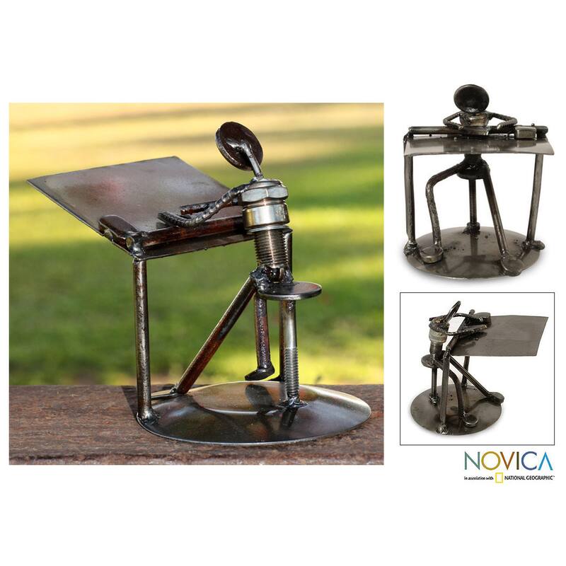 Handmade Iron 'Rustic Architect' Statue (Mexico)