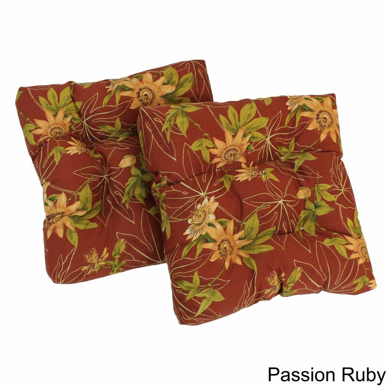 Blazing Needles 20-inch Indoor/Outdoor Dining Chair Cushions (Set of 4) - Passion Ruby