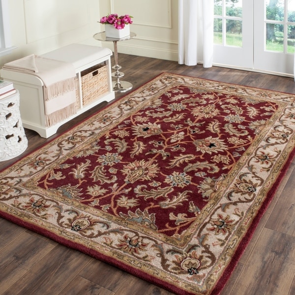 Safavieh Handmade Heritage Traditional Kashan Red/ Ivory Wool Rug - 7'6 x 9'6