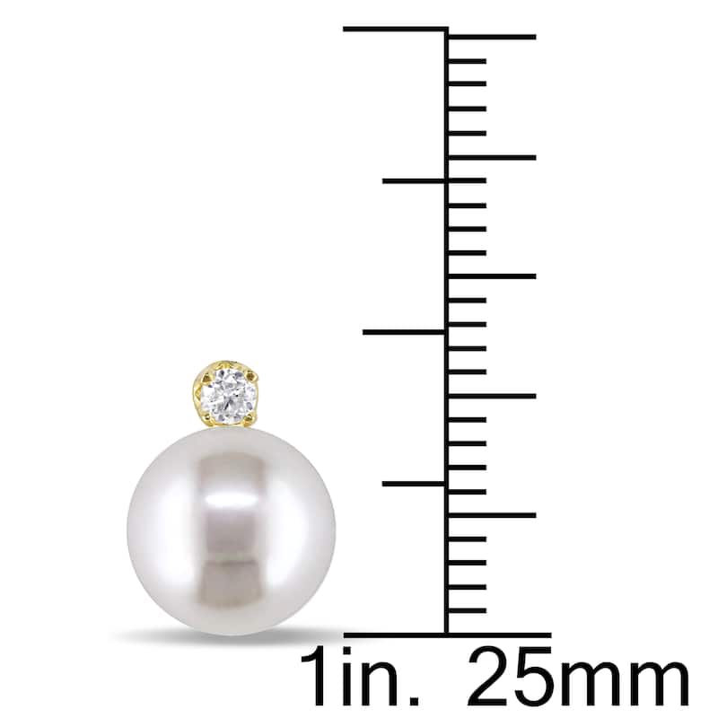Miadora 14k Gold Cultured Pearl and 1/10ct TDW Diamond Earrings (8-9 mm)