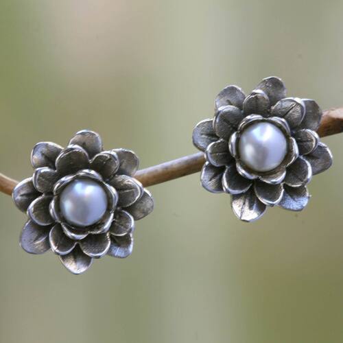NOVICA Handmade Lotus Freshwater Pearl with Flower Earrings (Indonesia) - 0.5*0.5
