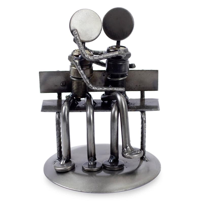 Handmade Iron 'Park Bench Sweethearts' Statuette (Mexico) - Grey
