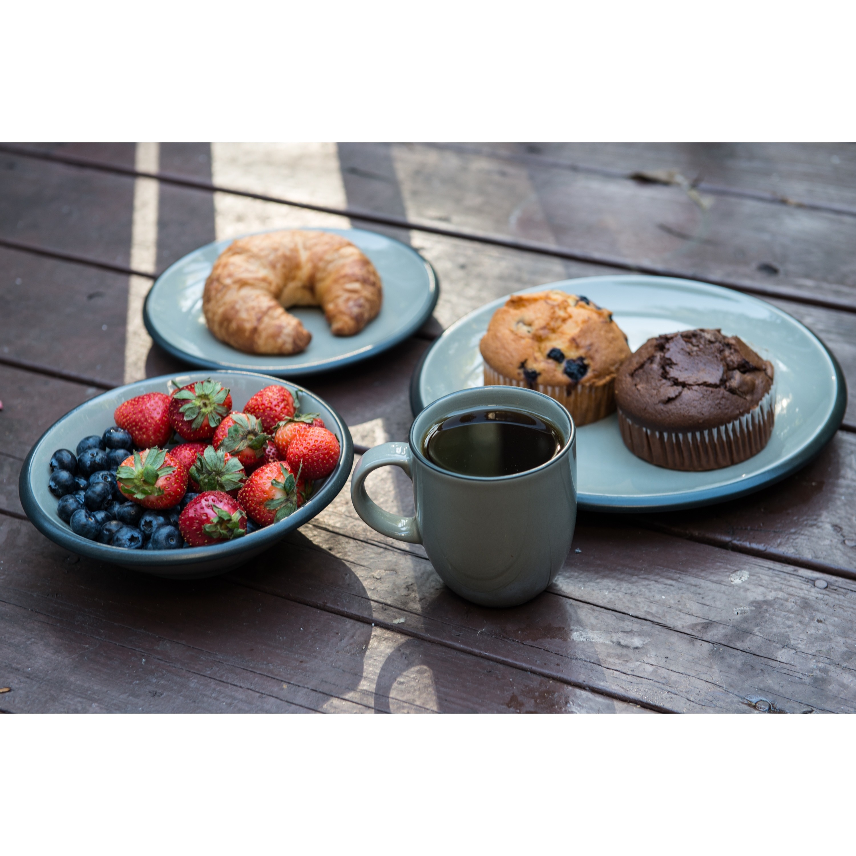 Red Vanilla Greystone 16 Piece Dinner Set 1 White　並行輸入品 Red Vanilla Square Crimson Red 16-piece Dinner Set - Bed Bath