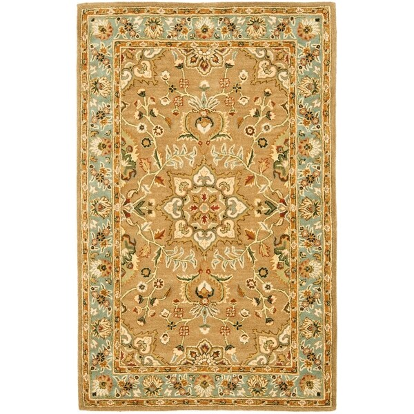 Safavieh Handmade Classic Heirloom Beige Wool Rug - 7'-6" x 9'-6"