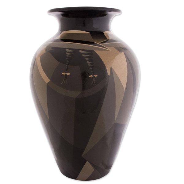 Handmade Sepia Women Ceramic Vase (Peru)
