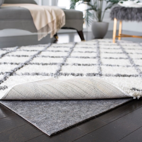 Safavieh Durable Hard Surface and Carpet Rug Pad (4' x 6') - Grey - 4' x 6'