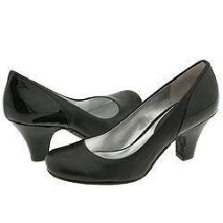 Kenneth Cole Reaction Lucky One Black Pumps/Heels  