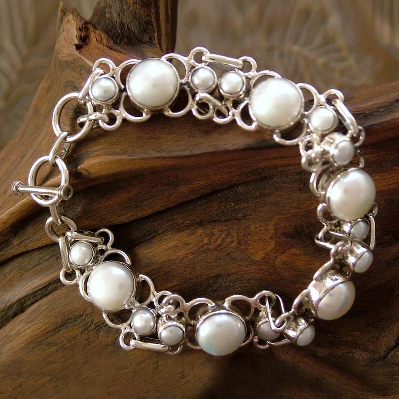 Handmade Clarity Pearl with Toggle Clasp (India)