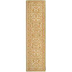 Hand hooked Iron Gate Ivory/ Gold Wool Runner (2'6 x 10') Safavieh Runner Rugs