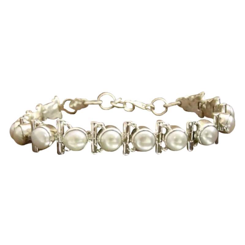 Handmade Purity White Pearl Sterling Silver Bracelet (India)