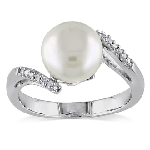 Miadora Sterling Silver Freshwater Pearl and Diamond Accent Ring (9-10 mm)