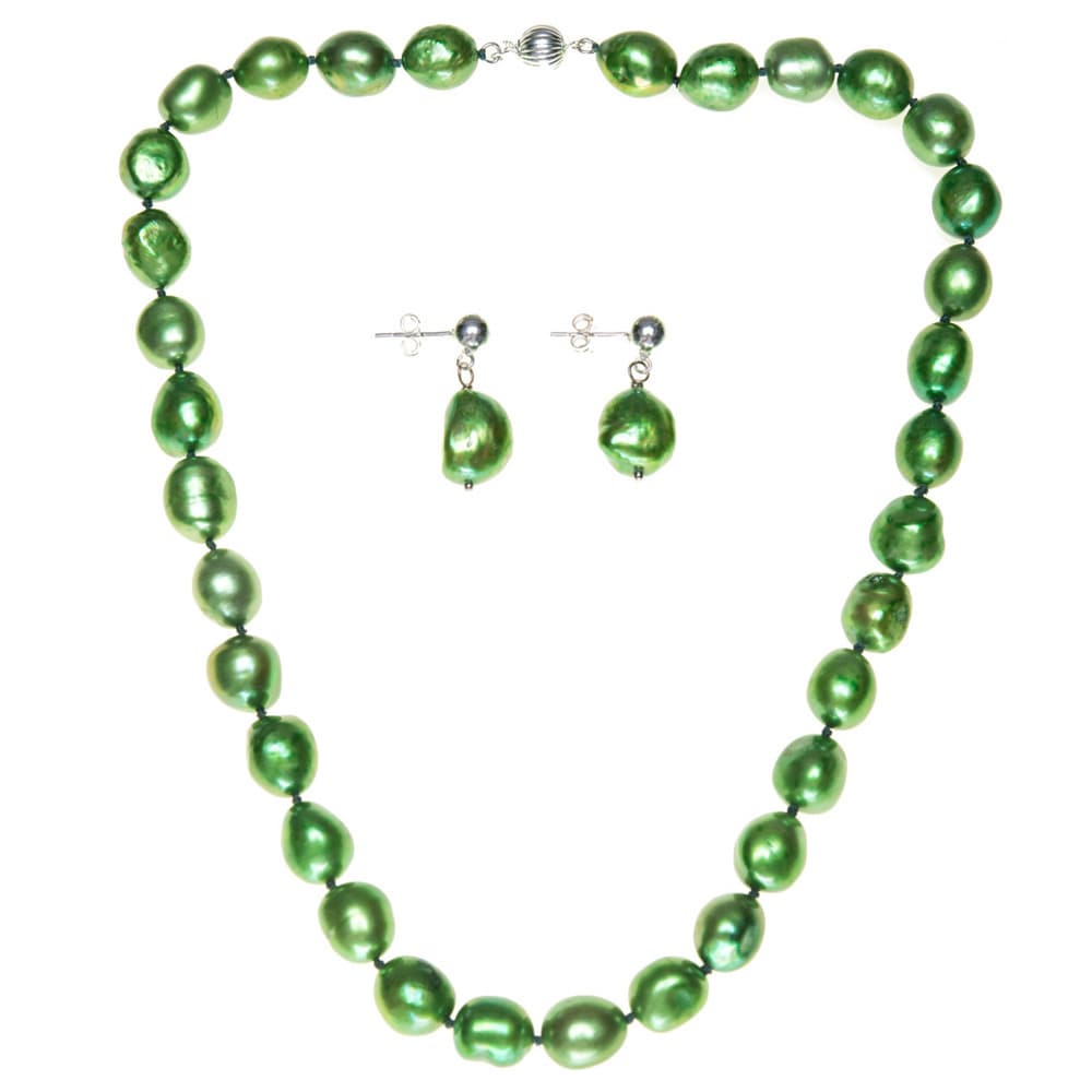 green pearl necklace