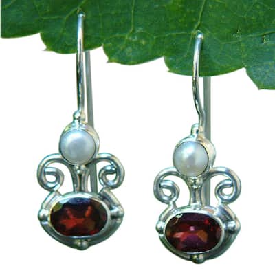 Handmade Silver 'Sunrise Spirit' Garnet and Pearl Earrings (Indonesia)
