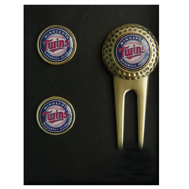 Minnesota Twins 2 ball Marker Divot Tool Set Baseball