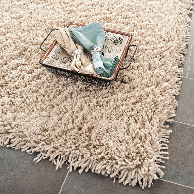 Hand woven Beige Shag Rug (76 X 96)