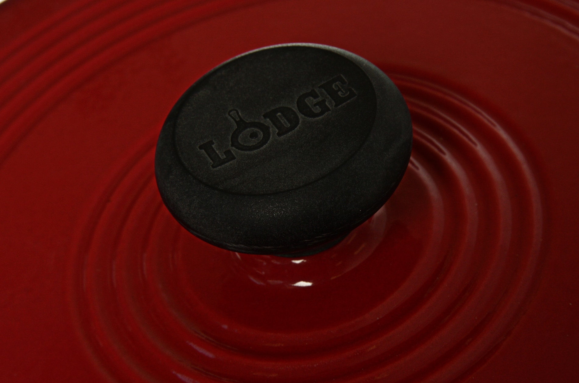 Lodge Enameled Cast Iron Dutch Oven Knob