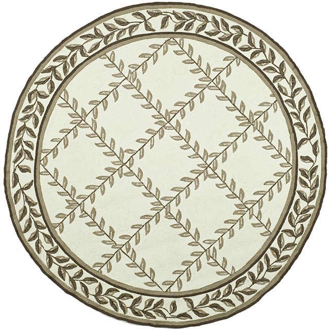 Hand hooked Trellis Ivory/ Olive Polypropylene Rug (8 Round)