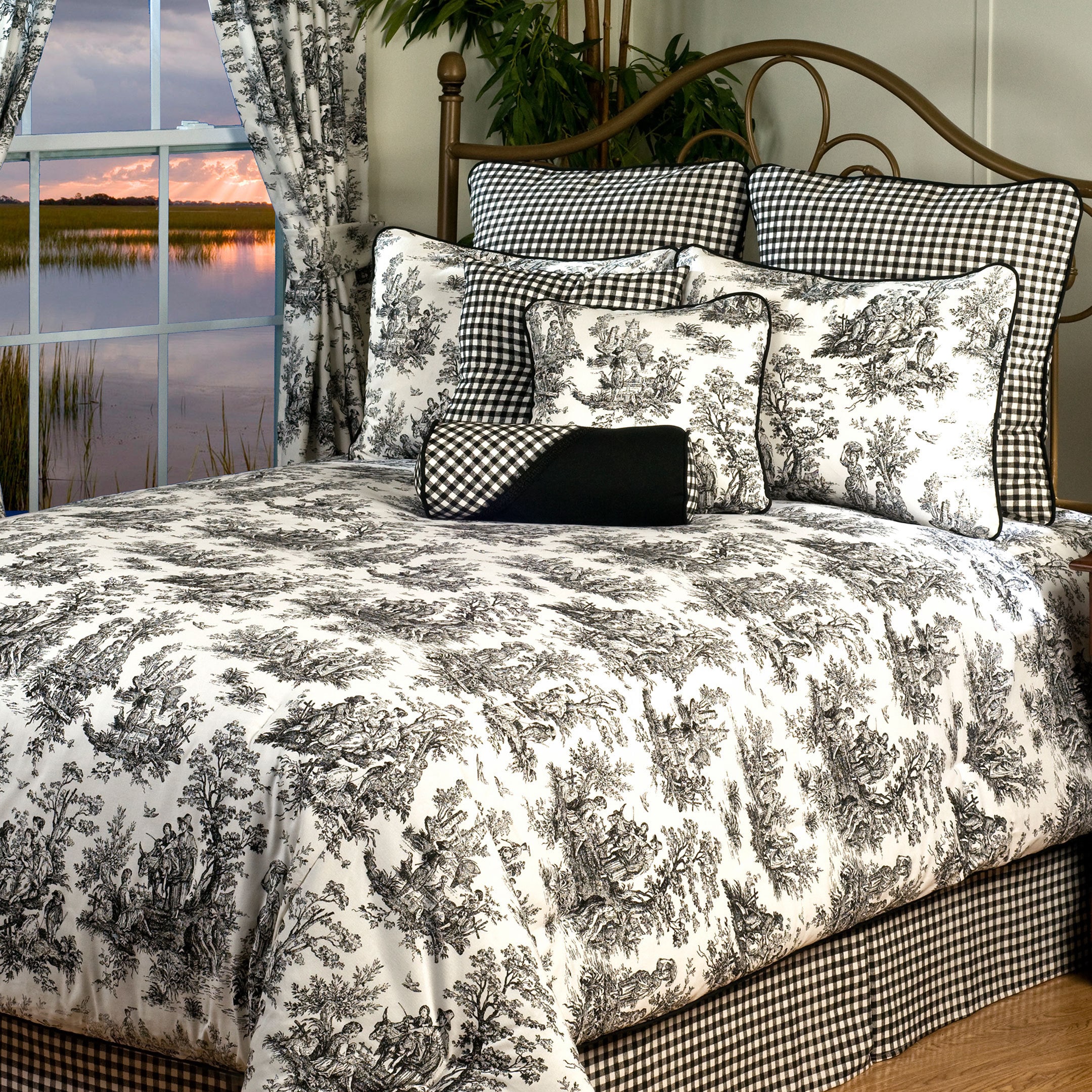 Plymouth King 10-piece Bedding Set