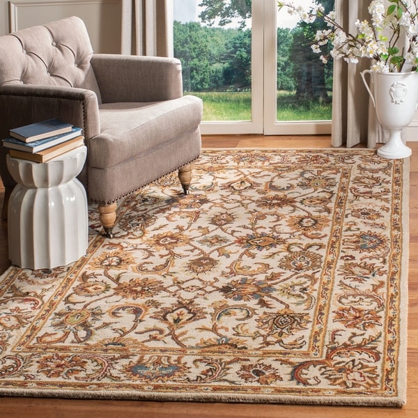 Safavieh Handmade Classic Clotilda Traditional Oriental Wool Rug