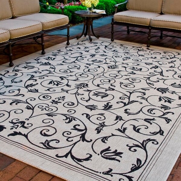 Safavieh Resorts Scrollwork Sand/ Black Indoor/ Outdoor Rug - 9' x 12'