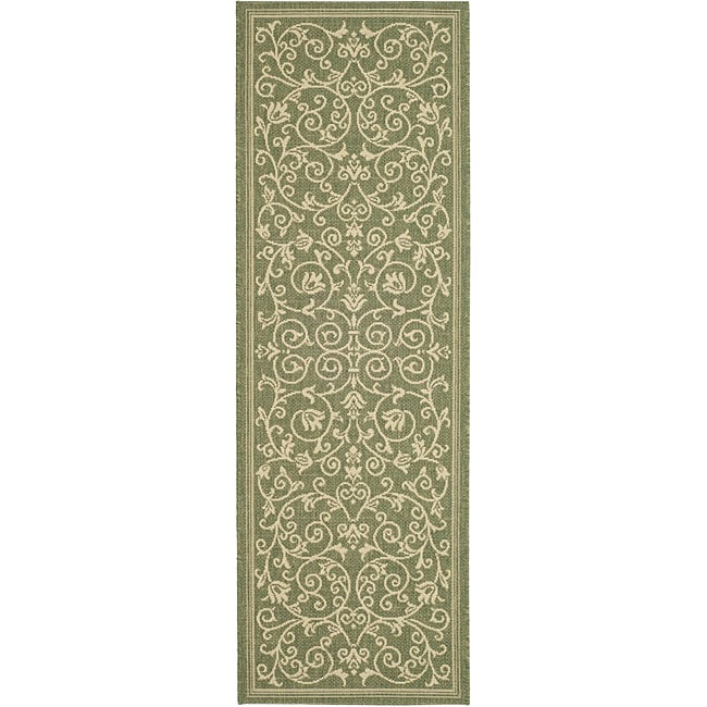 Indoor/ Outdoor Resorts Olive/ Natural Runner (24 X 911)