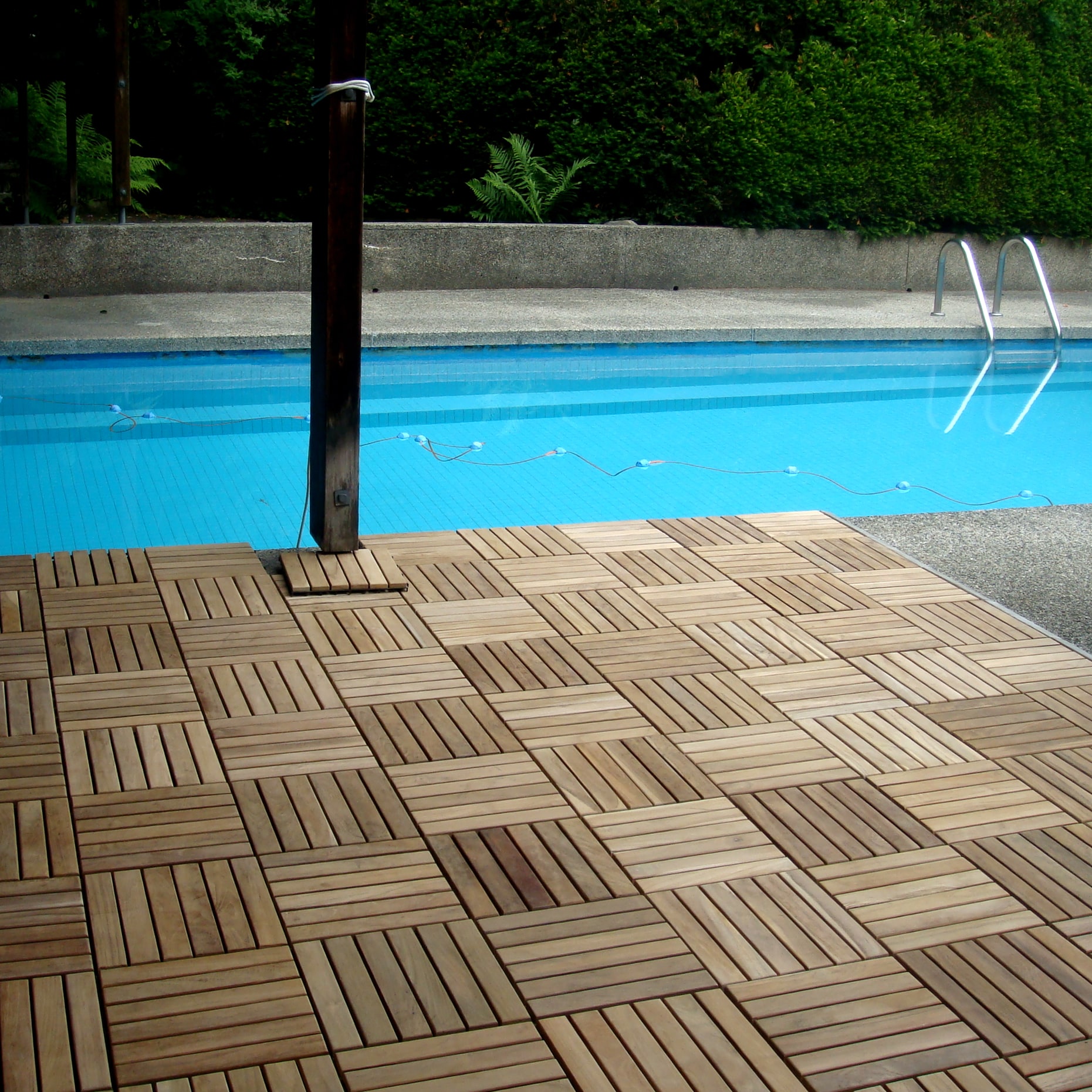 Le Click Teak Interlocking Deck Tiles, Set Of 10 Floortiles To Cover 10sf, Natural Finish