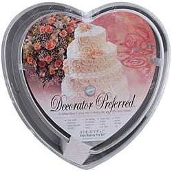 https://ak1.ostkcdn.com/images/products/4867182/Decorator-Preferred-Heart-Cake-Pan-Set-P12750861.jpg?impolicy=medium